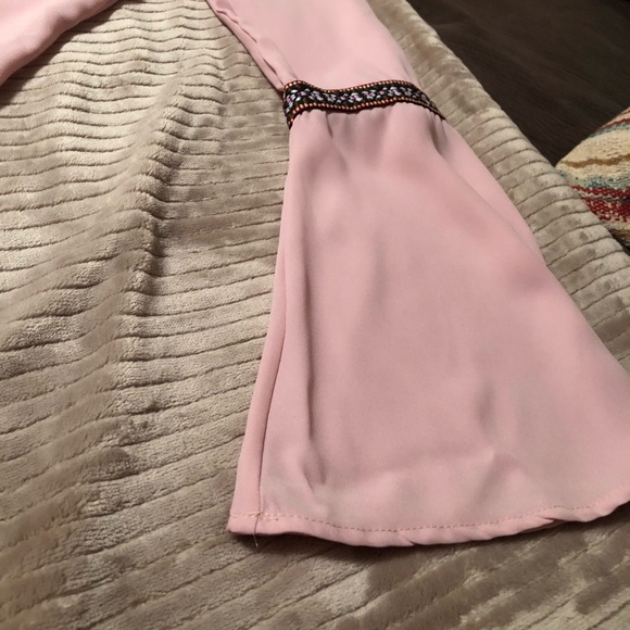 Bell Sleeve Flow-y Blouse 🌾 - Picture 2 of 3